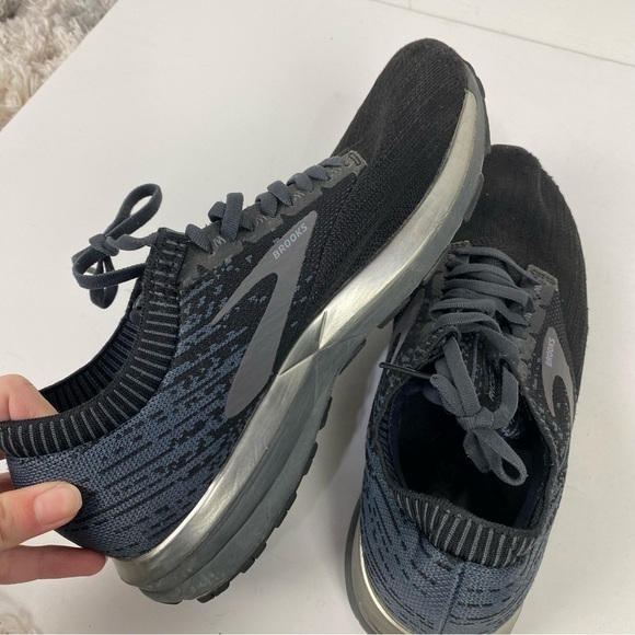 Brooks Ricoche Black Athletic Shoes main image 5